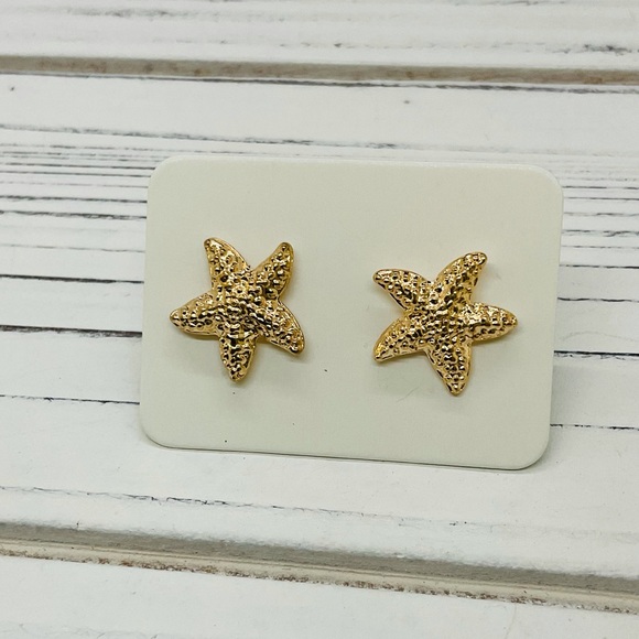 Jewelry - 3/$20 Gold Star Fish Stud Earrings
